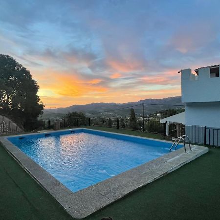 Noviembre La Iruela Villa Exteriör bild